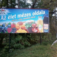 Óriásplakát tábla