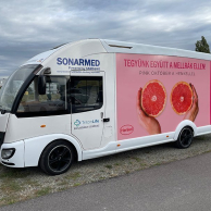 PRAUTO szűrőbusz_október_DM_kampány_dekoráció