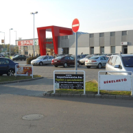 Interspar / Spar parkoló reklámtábla